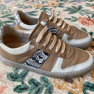Miz Mooz 36 Tan and White Low-Top Sneakers with Snake-Print Accent